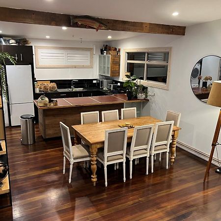 Base Camp Cottage Taupo Bagian luar foto