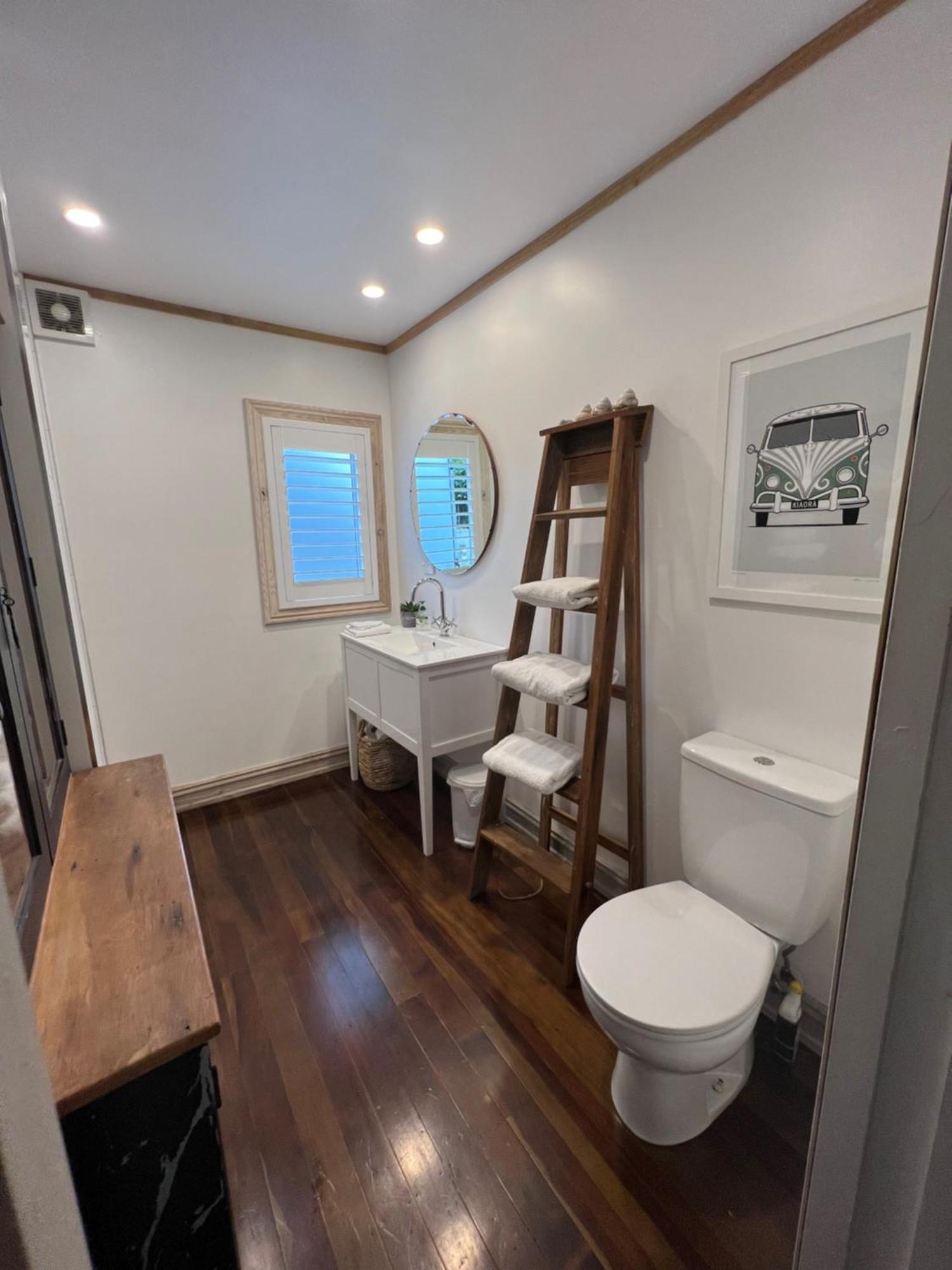Base Camp Cottage Taupo Bagian luar foto